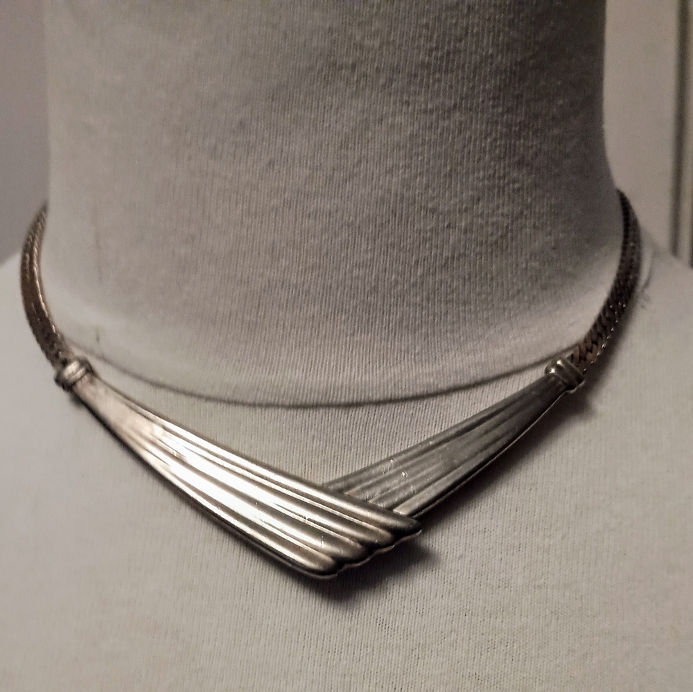 Vintage Silver V-Shaped Choker Necklace